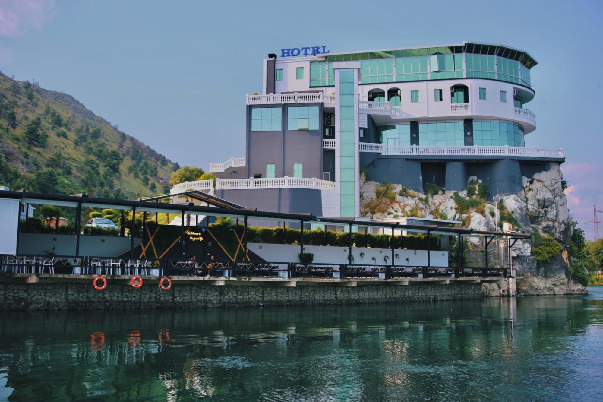 Prince Of Lake Hotel Shkoder Exterior photo